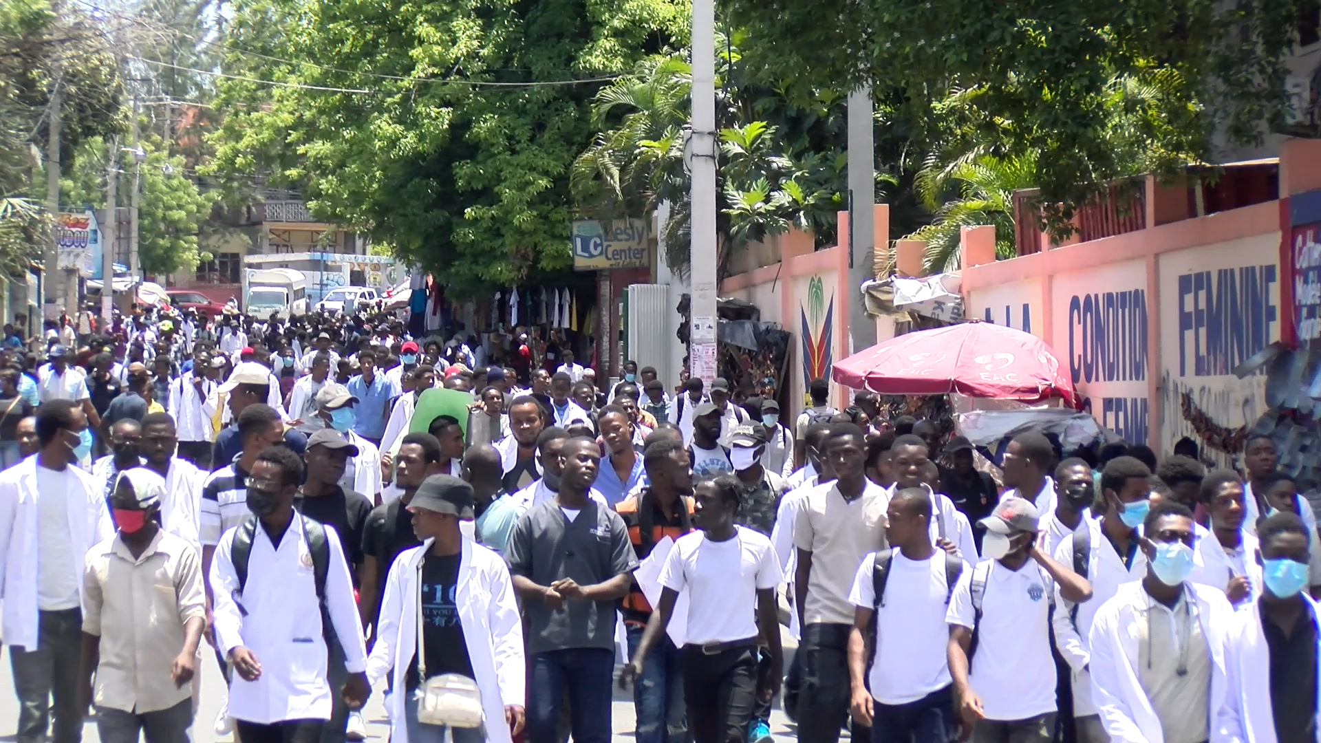 Des étudiants protestent contre l'insécurité
